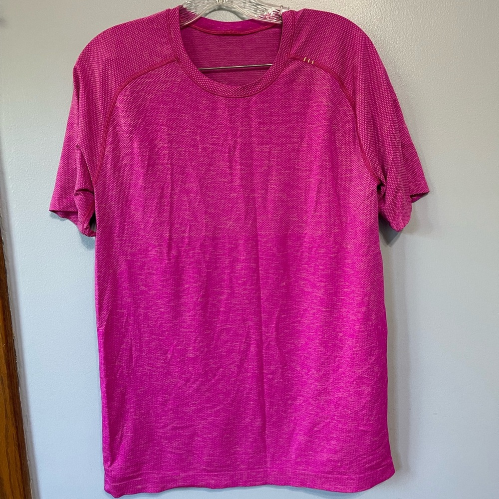 Men's Pink Lululemon.  Size M